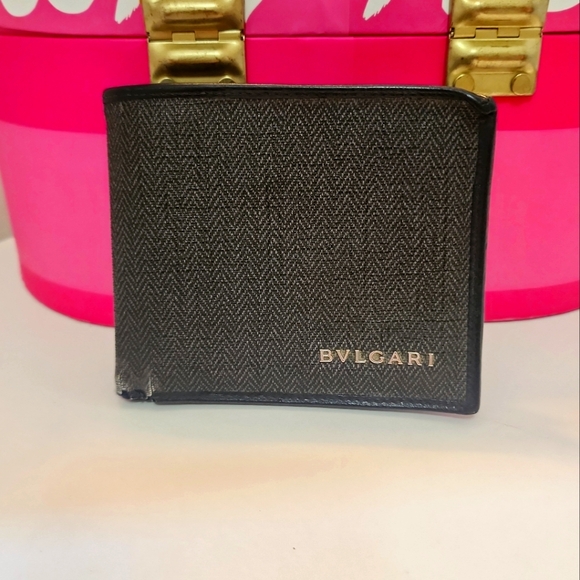 ‼️Clearance‼️ BVLGARI MENS WALLET - Picture 1 of 3